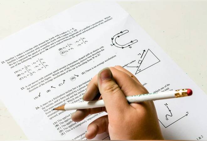 Coronavirus lockdown 2.0: What about CBSE, ICSE exams, NEET? Coronavirus lockdown 2.0: What about CBSE, ICSE exams, NEET?