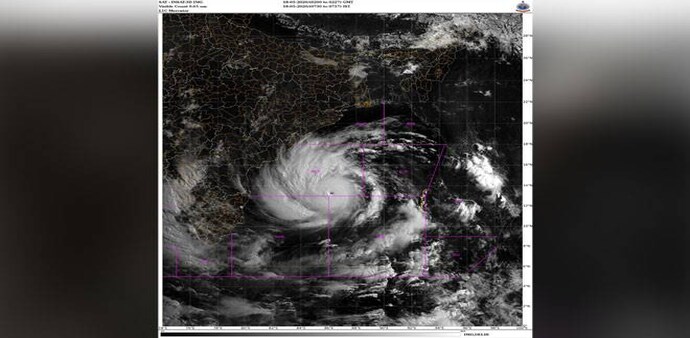 Cyclone Amphan news: West Bengal, Odisha on alert Cyclone Amphan news: West Bengal, Odisha on alert