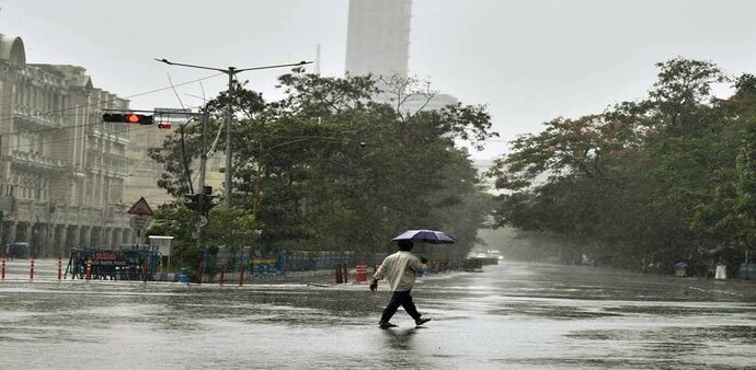 Latest updates on Cyclone Amphan landfall in West Bengal and Odisha Latest updates on Cyclone Amphan landfall in West Bengal and Odisha