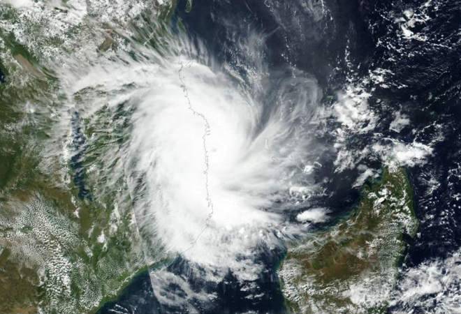 Cyclone Amphan is likely to make landfall in between Sagar Islands (West Bengal) and Hatiya Islands (Bangladesh) during the afternoon/evening of May 20 Cyclone Amphan is likely to make landfall in between Sagar Islands (West Bengal) and Hatiya Islands (Bangladesh) during the afternoon/evening of May 20