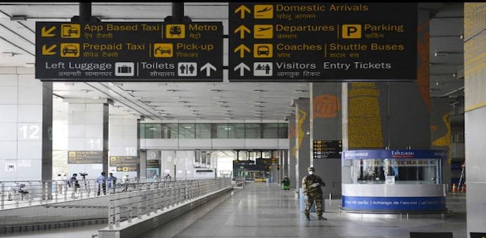 Coronavirus crisis: Domestic flights resume services Coronavirus crisis: Domestic flights resume services