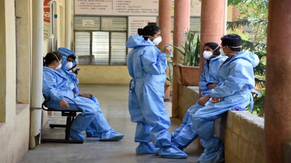 Coronavirus news: Mumbai cases on the rise and hospitals are stuggling to treat patients Coronavirus news: Mumbai cases on the rise and hospitals are stuggling to treat patients