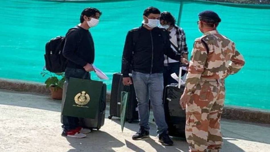 Coronavirus in India live updates 22 may, COVID-19 latest news: The number of COVID-19 infections in India jumped to over 1,18,447 lakh on Friday as the coronavirus cases continue to rise across the country Coronavirus in India live updates 22 may, COVID-19 latest news: The number of COVID-19 infections in India jumped to over 1,18,447 lakh on Friday as the coronavirus cases continue to rise across the country
