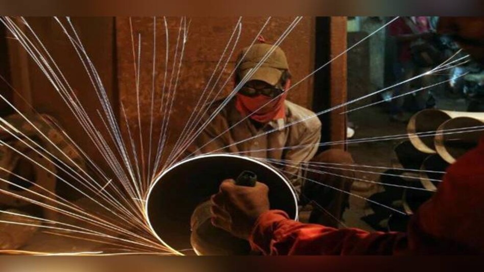 Factories reduced headcount for the first time since they reopened, with a sub-index falling to 49.4 from 50.2 in April, the survey showed Factories reduced headcount for the first time since they reopened, with a sub-index falling to 49.4 from 50.2 in April, the survey showed