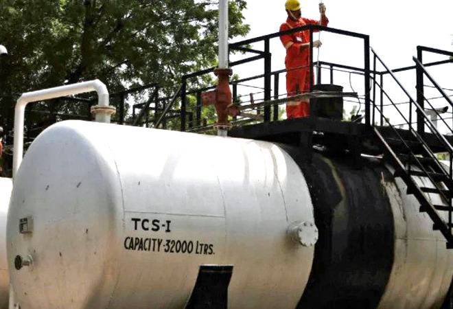 Coronavirus lockdown effect: Natural gas output falls by one-fifth as demand shrinks Coronavirus lockdown effect: Natural gas output falls by one-fifth as demand shrinks