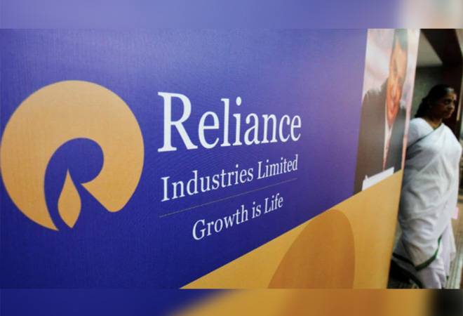 The Mukesh Ambani-controlled conglomerate is in a comfortable position to pay its entire reported debt, said an Edelweiss Securities report The Mukesh Ambani-controlled conglomerate is in a comfortable position to pay its entire reported debt, said an Edelweiss Securities report