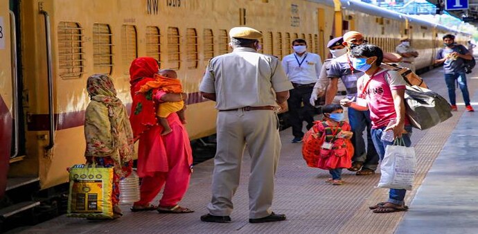 Shramik trains ferry migrnat workers amid coronavirus lockdown 3.0 Shramik trains ferry migrnat workers amid coronavirus lockdown 3.0