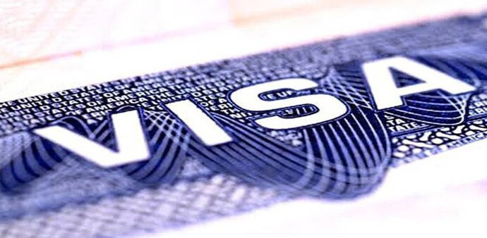 Nearly 500,000 migrant workers are employed in the United States in H-1B status. Nearly 500,000 migrant workers are employed in the United States in H-1B status.