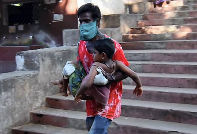 Visakhapatnam gas leak tragedy: NHRC issues notice to Andhra Pradesh govt Visakhapatnam gas leak tragedy: NHRC issues notice to Andhra Pradesh govt