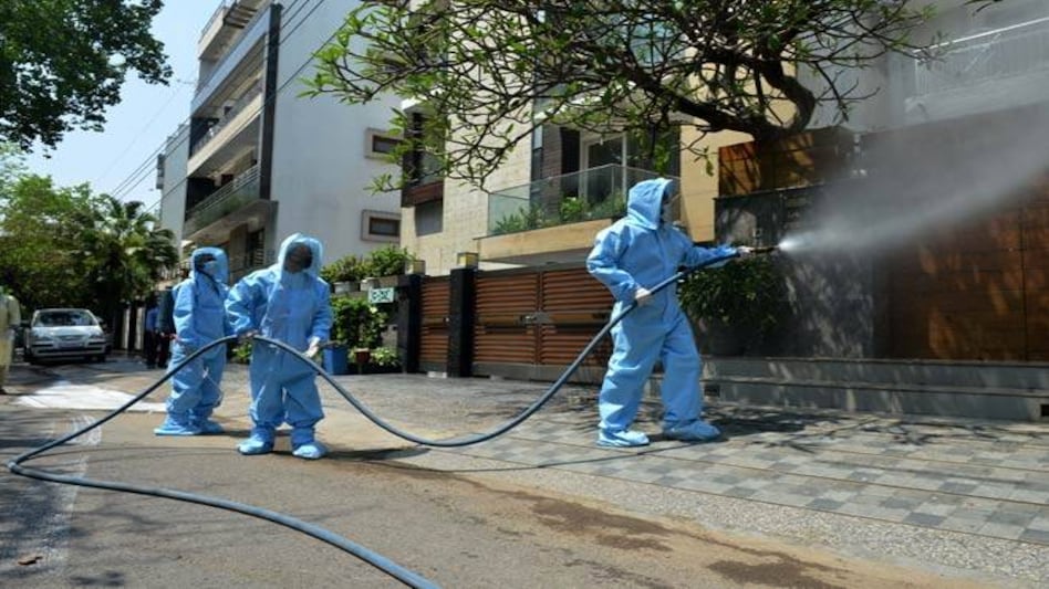 Coronavirus pandemic in India updates 1 may, lockdown 3 extension news: India recorded, 1,755 COVID-19 cases in 24 hours, taking the total tally of confirmed cases to 35,365 Coronavirus pandemic in India updates 1 may, lockdown 3 extension news: India recorded, 1,755 COVID-19 cases in 24 hours, taking the total tally of confirmed cases to 35,365