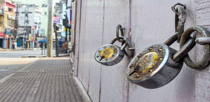 The city currently has 750 containment zones, of which 300 are located in north Mumbai alone The city currently has 750 containment zones, of which 300 are located in north Mumbai alone