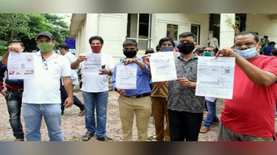 People expressed anger against MSEDCL (Maharashtra State Electricity Distribution Company), Tata Power and Adani Electricity, alleging that the power discoms have sent unusually high power bills with inaccurate meter readings People expressed anger against MSEDCL (Maharashtra State Electricity Distribution Company), Tata Power and Adani Electricity, alleging that the power discoms have sent unusually high power bills with inaccurate meter readings