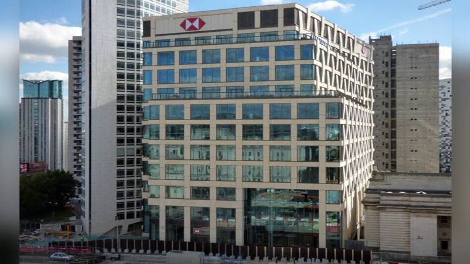 People who said they are HSBC customers posted on social media that they will close their accounts in response to HSBC's backing of Beijing People who said they are HSBC customers posted on social media that they will close their accounts in response to HSBC's backing of Beijing