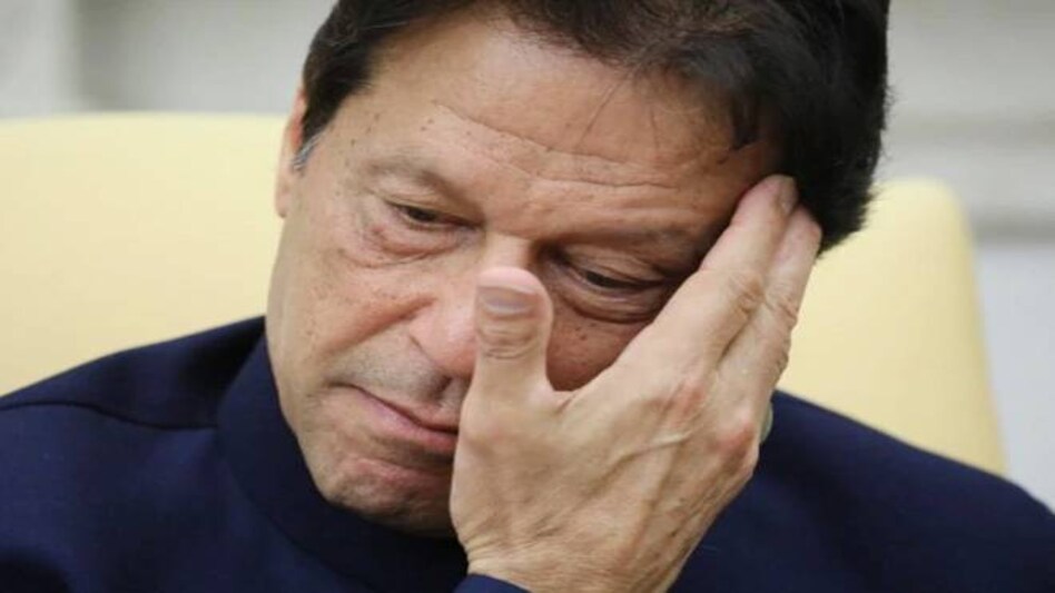 Pakistan will remain on FATF's 'grey list' for failing to check the financial funding of terror groups Lashkar-e-Taiba (LeT) and Jaish-e-Mohammed (JeM) Pakistan will remain on FATF's 'grey list' for failing to check the financial funding of terror groups Lashkar-e-Taiba (LeT) and Jaish-e-Mohammed (JeM)