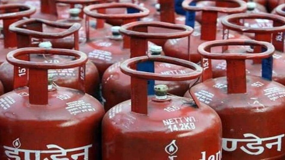 LPG cylinder prices increased in India LPG cylinder prices increased in India