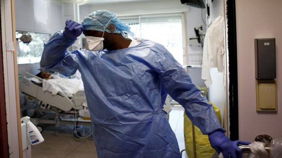 The Delhi government told the bench that total 569 ventilators were available, out of which 315 were being utilised and remaining are available The Delhi government told the bench that total 569 ventilators were available, out of which 315 were being utilised and remaining are available