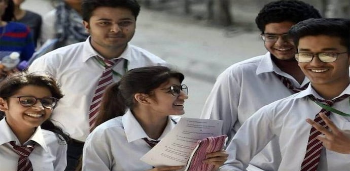 Haryana Class 10th board result: A total of 3,38,096 secondary school students including 1,86,153 boys and 1,51,943 girls had appeared for the exam this year Haryana Class 10th board result: A total of 3,38,096 secondary school students including 1,86,153 boys and 1,51,943 girls had appeared for the exam this year