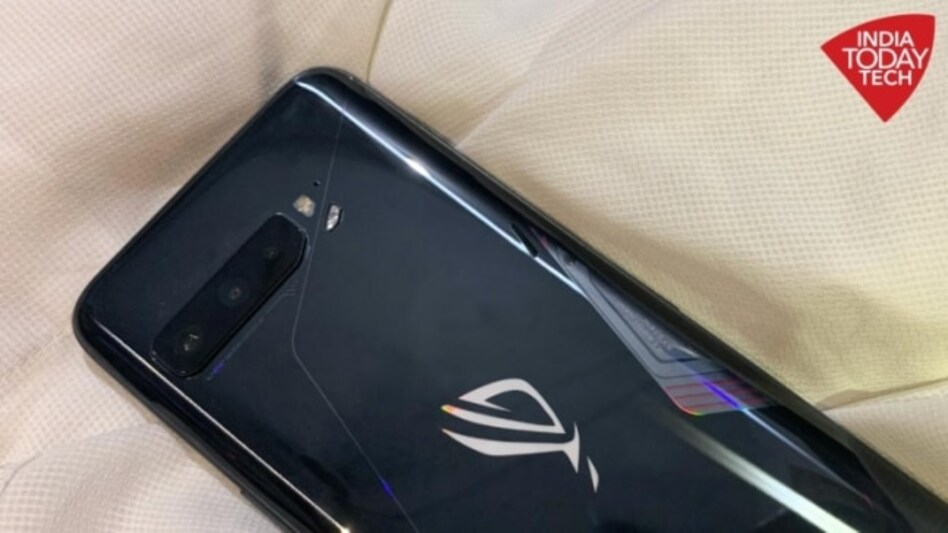 Asus ROG Phone 3 with Snapdragon 865 Plus SoC, 144Hz display official in India: Price, specifications, and features Asus ROG Phone 3 with Snapdragon 865 Plus SoC, 144Hz display official in India: Price, specifications, and features