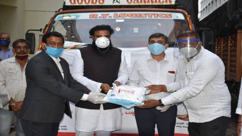 Coca-Cola India distributed PPE and hygiene aid kits amongst frontline warriors in Karnataka Coca-Cola India distributed PPE and hygiene aid kits amongst frontline warriors in Karnataka