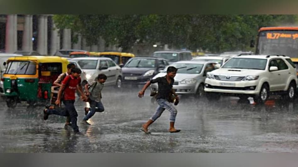The temperature levels in Delhi and adjoining areas are expected to dip, remaining below normal The temperature levels in Delhi and adjoining areas are expected to dip, remaining below normal