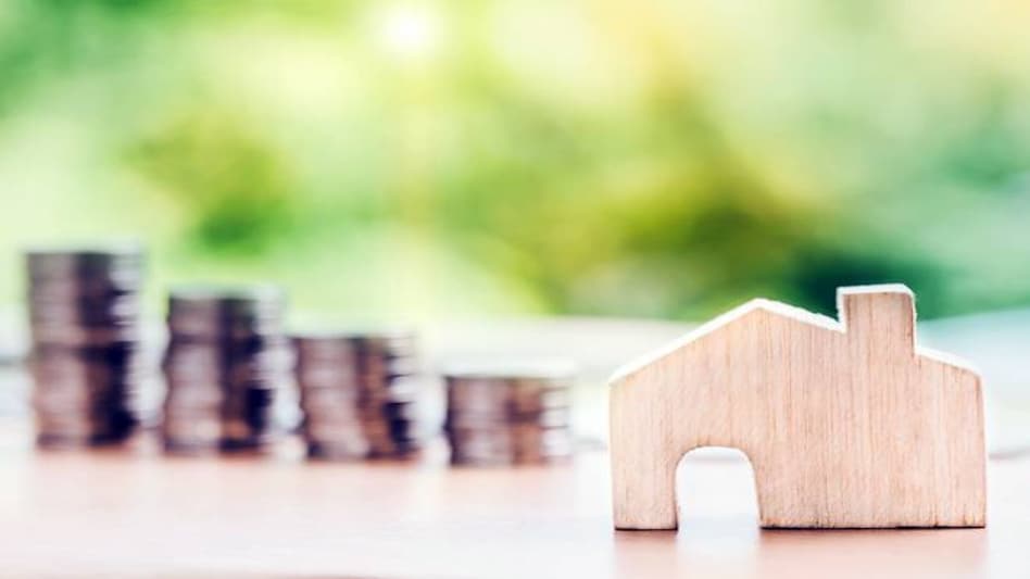 LIC Housing Finance also launched a special home loan product, Griha Varishtha LIC Housing Finance also launched a special home loan product, Griha Varishtha
