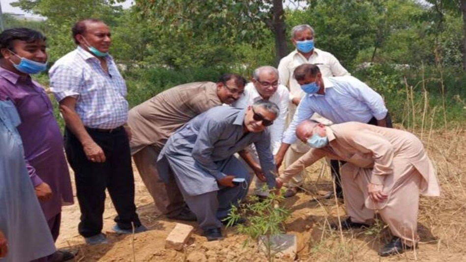 The first temple for Hindu minorities in Pakistan's national capital was recently allocated a land area of 4 kanals in Sector H-9/3 in Islamabad along with a funding of Rs 4.45 crore The first temple for Hindu minorities in Pakistan's national capital was recently allocated a land area of 4 kanals in Sector H-9/3 in Islamabad along with a funding of Rs 4.45 crore