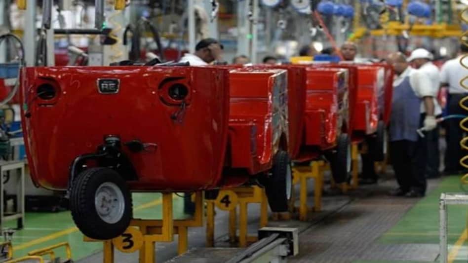 With an annual production capacity of over 3.3 million motorbikes and other vehicles, the Waluj plant in Aurangabad accounts for over 50% of Bajaj's manufacturing volume in India With an annual production capacity of over 3.3 million motorbikes and other vehicles, the Waluj plant in Aurangabad accounts for over 50% of Bajaj's manufacturing volume in India