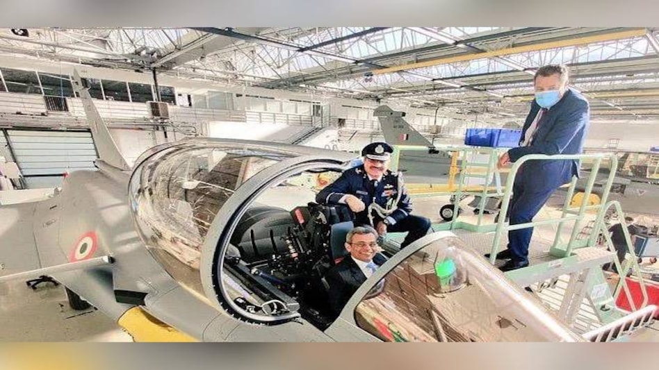 Air Commodore Hilal Ahmad Rather has become the first pilot to see off the first batch of fighter jets Image: Twitter Air Commodore Hilal Ahmad Rather has become the first pilot to see off the first batch of fighter jets Image: Twitter