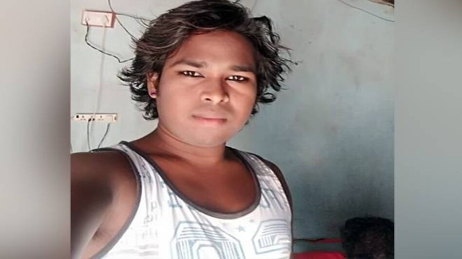 Duleshwar Tandi aka 'Rapper Dule Rocker', the 27-year-old tuition teacher and an occasional migrant worker hails from Odisha's Kalahandi district. File Photo/Twitter Duleshwar Tandi aka 'Rapper Dule Rocker', the 27-year-old tuition teacher and an occasional migrant worker hails from Odisha's Kalahandi district. File Photo/Twitter