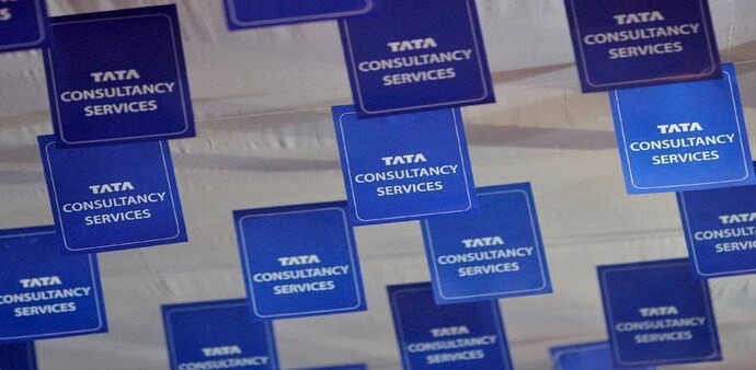 TCS share trades higher than 20 day, 50 day, 100 day and 200 day moving averages but lower than 5 day moving averages. TCS share trades higher than 20 day, 50 day, 100 day and 200 day moving averages but lower than 5 day moving averages.