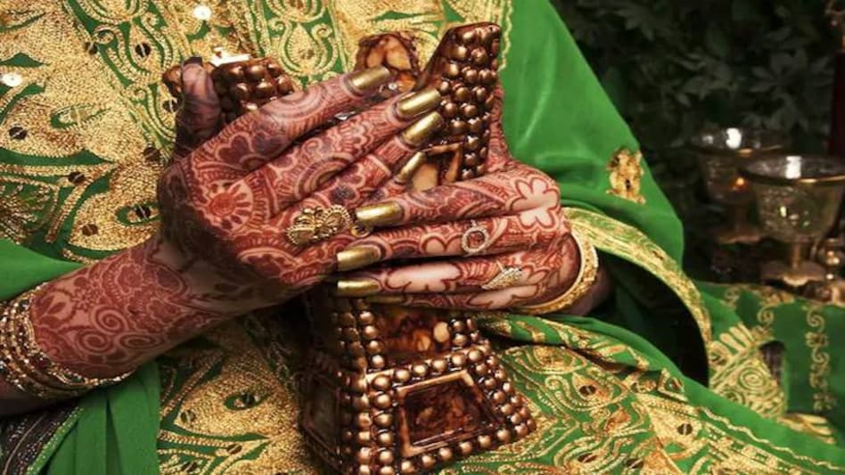 Happy Hariyali Teej 2020 Messages, whatsapp status, wishes, photos, quotes for loved ones Happy Hariyali Teej 2020 Messages, whatsapp status, wishes, photos, quotes for loved ones