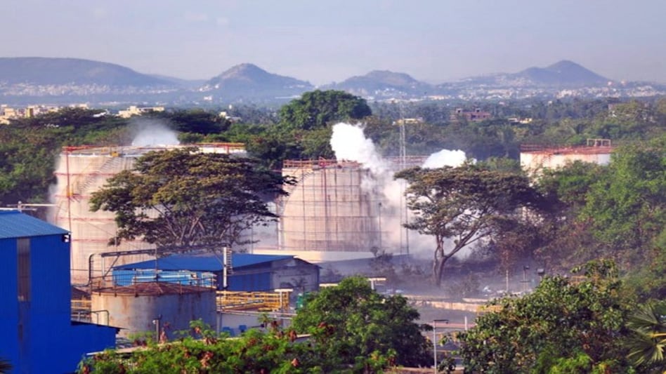 Vizag gas leak: LG Polymer CEO, 11 others arrested; key state officials suspended Vizag gas leak: LG Polymer CEO, 11 others arrested; key state officials suspended