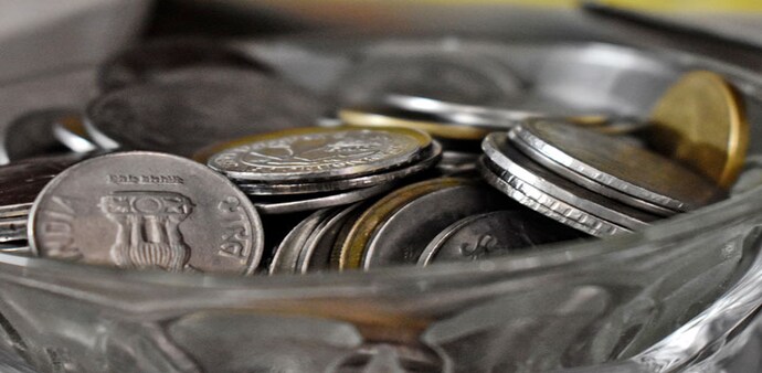 FPIs turned net investors in the debt segment in August after a gap of five months. Last week, overseas investors infused Rs 2,056 crore into the debt segment FPIs turned net investors in the debt segment in August after a gap of five months. Last week, overseas investors infused Rs 2,056 crore into the debt segment