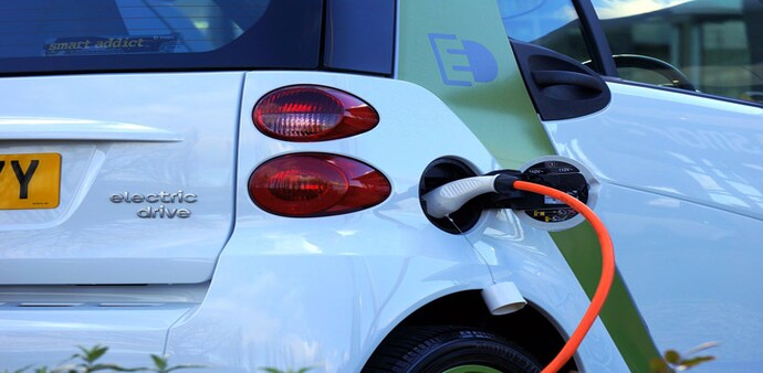 The batteries in an electric vehicle (EV) make up 30-40 percent of the total cost of the vehicle. The batteries in an electric vehicle (EV) make up 30-40 percent of the total cost of the vehicle.