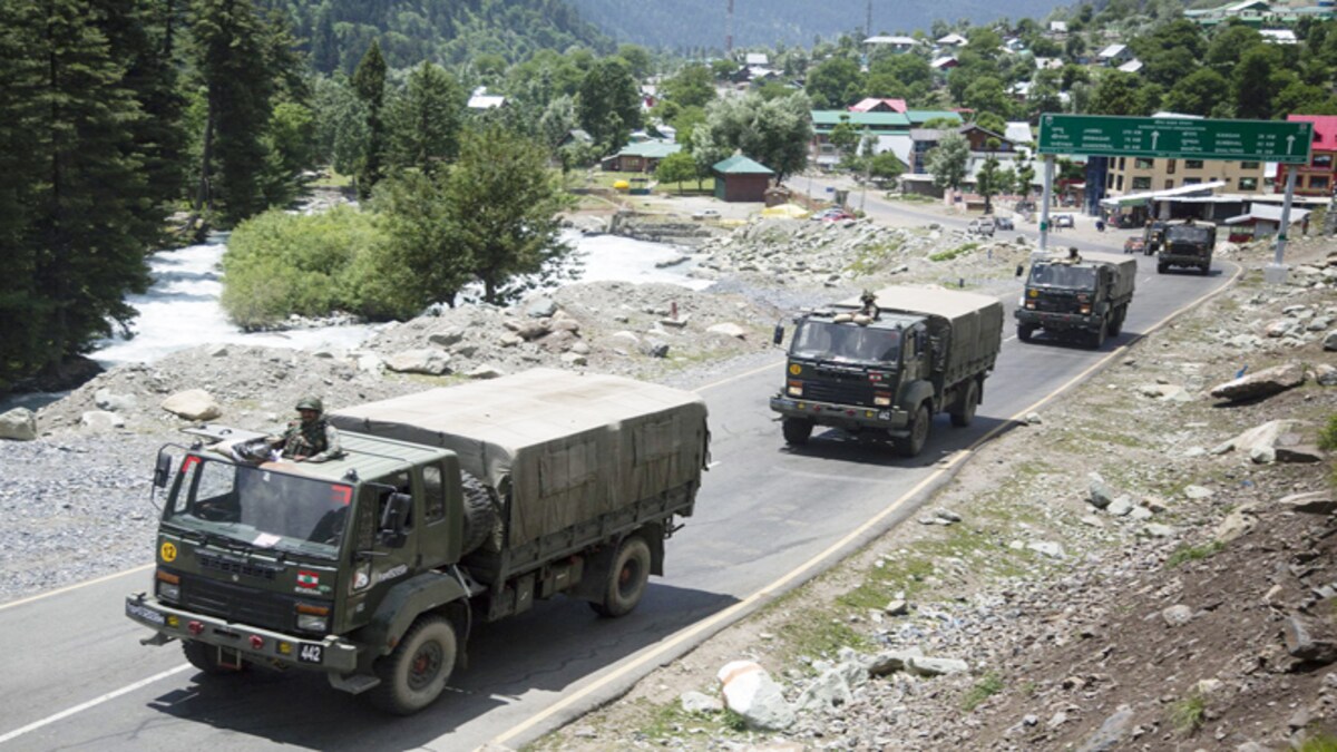 India-China border row: Chinese troops increase foothold in Pangong Tso area - BusinessToday