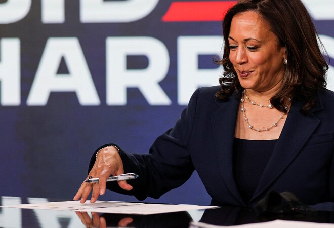 "Donald Trump's failure of leadership has cost lives and livelihoods," Kamala Harris, the daughter of Jamaican and Indian immigrants, said in remarks from a largely empty arena near Biden's Delaware home "Donald Trump's failure of leadership has cost lives and livelihoods," Kamala Harris, the daughter of Jamaican and Indian immigrants, said in remarks from a largely empty arena near Biden's Delaware home