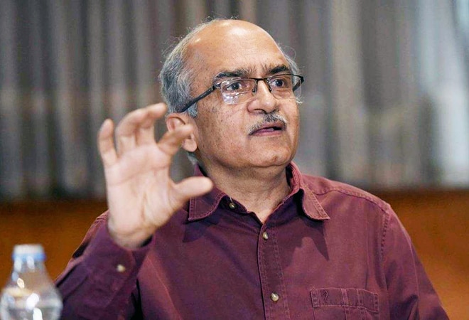 Supreme Court rejects Prashant Bhushan's plea to defer hearing Supreme Court rejects Prashant Bhushan's plea to defer hearing