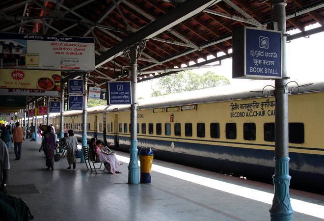Railways to take steps against agency issuing false hiring advertisement