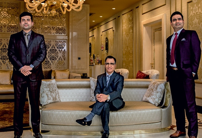 Kalyan Jewellers CMD T.S Kalyanaraman (centre) with sons Ramesh (left) and Rajesh - Photograph by Midhun Vijayan Kalyan Jewellers CMD T.S Kalyanaraman (centre) with sons Ramesh (left) and Rajesh - Photograph by Midhun Vijayan