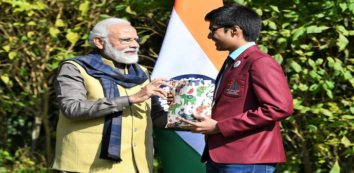 Chirag Falor with Prime Minister Narendra Modi Chirag Falor with Prime Minister Narendra Modi