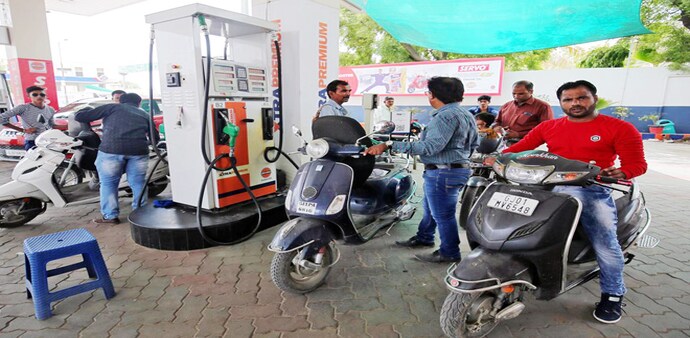 Petrol and diesel prices change daily based on global crude oil prices and foreign exchange rate Petrol and diesel prices change daily based on global crude oil prices and foreign exchange rate