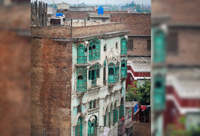 Raj Kapoor's ancestral home as built between 1918 and 1922 by the legendary actor's grandfather Dewan Basheswarnath Kapoor Raj Kapoor's ancestral home as built between 1918 and 1922 by the legendary actor's grandfather Dewan Basheswarnath Kapoor