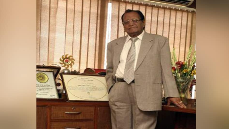 Lachman Das Mittal, an LIC agent who worked his way up to become an entrepreneur and is a billionaire now Lachman Das Mittal, an LIC agent who worked his way up to become an entrepreneur and is a billionaire now