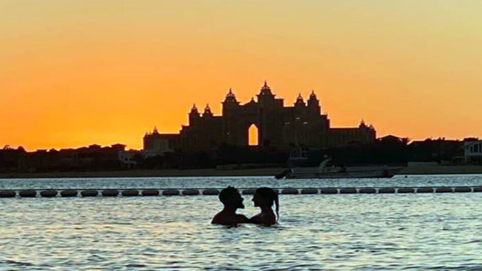 Virat Kohli shared the picture captured with a silhouette with heart and sunrise emojis on Instagram and gave AB de Villiers the credit Virat Kohli shared the picture captured with a silhouette with heart and sunrise emojis on Instagram and gave AB de Villiers the credit