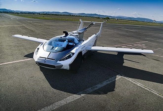The AirCar is powered by a BMW 1.6l engine (Image: Twitter) The AirCar is powered by a BMW 1.6l engine (Image: Twitter)
