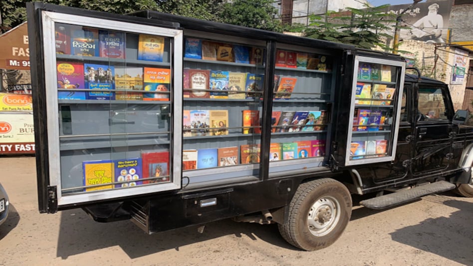 Mahindra Group chairman Anand Mahindra who is very active on social media, often posts gripping and interesting tweets on several issues, this time a Bolero library on wheels Mahindra Group chairman Anand Mahindra who is very active on social media, often posts gripping and interesting tweets on several issues, this time a Bolero library on wheels