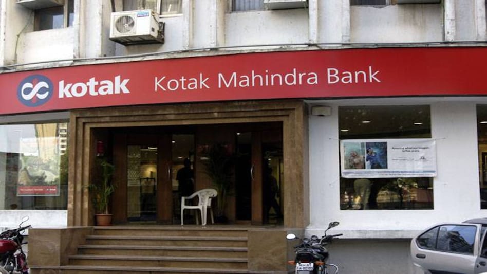 Kotak Mahindra Bank trades higher than 20 day, 50 day and 100 day moving averages but lower than 5 day and 200 day moving averages Kotak Mahindra Bank trades higher than 20 day, 50 day and 100 day moving averages but lower than 5 day and 200 day moving averages
