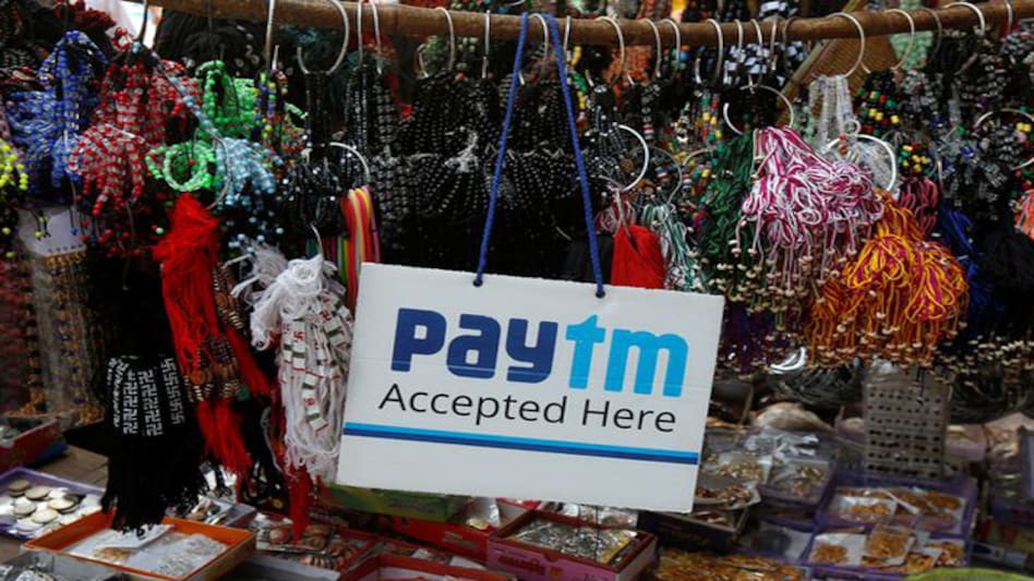 Paytm users to pay 2% charge on topping up e-wallet via credit cards Paytm users to pay 2% charge on topping up e-wallet via credit cards