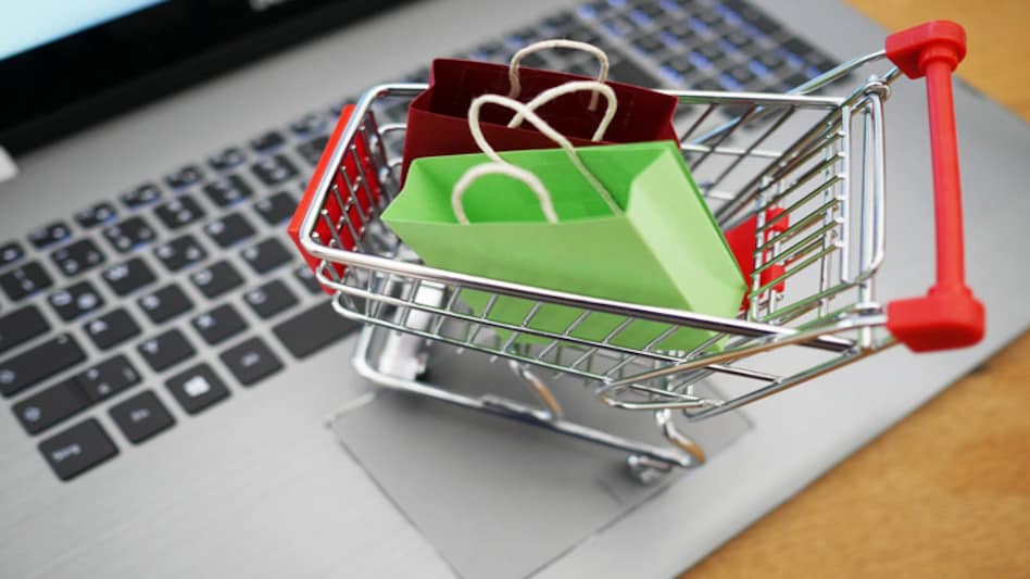 Amazon, Flipkart sales: 7 things to keep in mind before shopping Amazon, Flipkart sales: 7 things to keep in mind before shopping