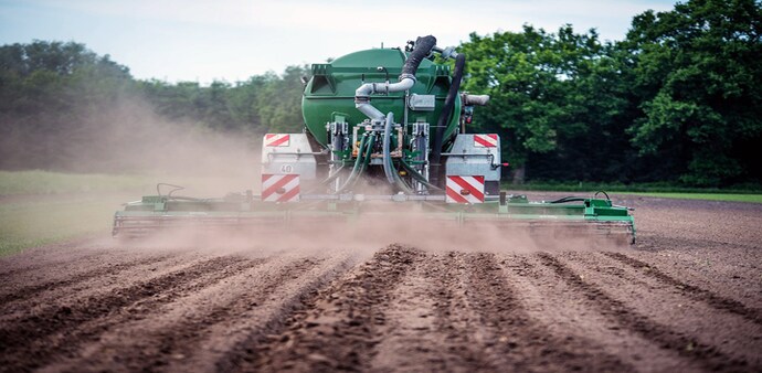 Department of Fertilisers under the Ministry of Chemicals and Fertilisers has been ranked 2nd amongst the 16 Economic Ministries / Departments Department of Fertilisers under the Ministry of Chemicals and Fertilisers has been ranked 2nd amongst the 16 Economic Ministries / Departments